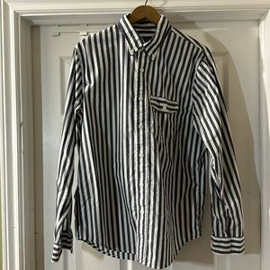 Abercrombie & Fitch Men’s XL button down 100% cotton striped shirt